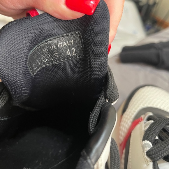Authentic Dior b22 sneaker - Picture 4 of 6